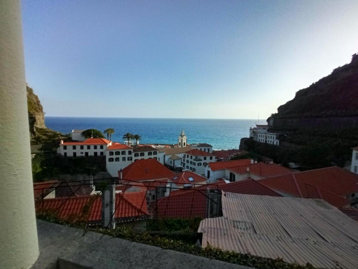 Vаrаndаs Dо Sоl-Vista Relaxante Entre Mar E Montanha Apartment Ponta do Sol  Exterior photo